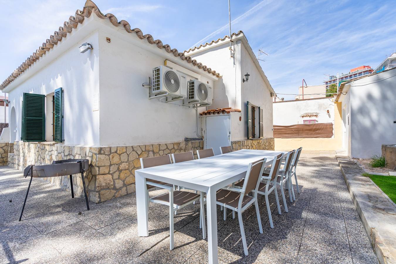 Villa Els Pins in El Arenal, Palma