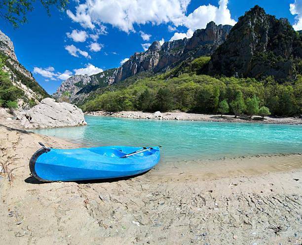 Appartement entier, Camping 3* ! Proghe Des Gorges Du Verdon Et Lac De Ste Croix 04500 ! Tout Equipe ! Champs De Lavandes ! Calme ! Nbres Activites ! Randonnees ! Nautisme ! in Sainte-Croix-du-Verdon, Gorges du Verdon