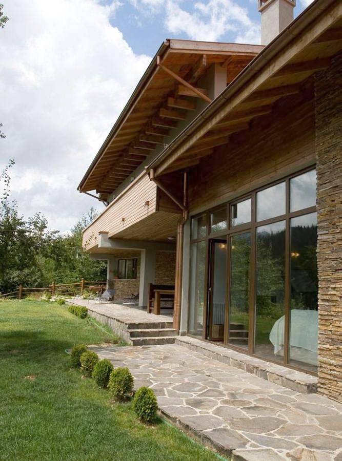 The Reddoorshouse in Oblast Smolyan