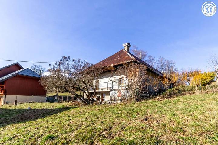 Gîte pour 4 personnes, avec Balcon dans Doucy-en-Bauges
