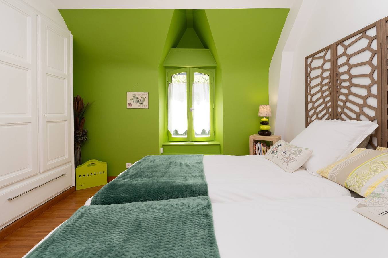 Chambre d’hôtes « A L’abri - An Douar La Terre » avec terrasse, jardin partagés et Wi-Fi in Saint-Nolff, Parc naturel régional du Golfe du Morbihan