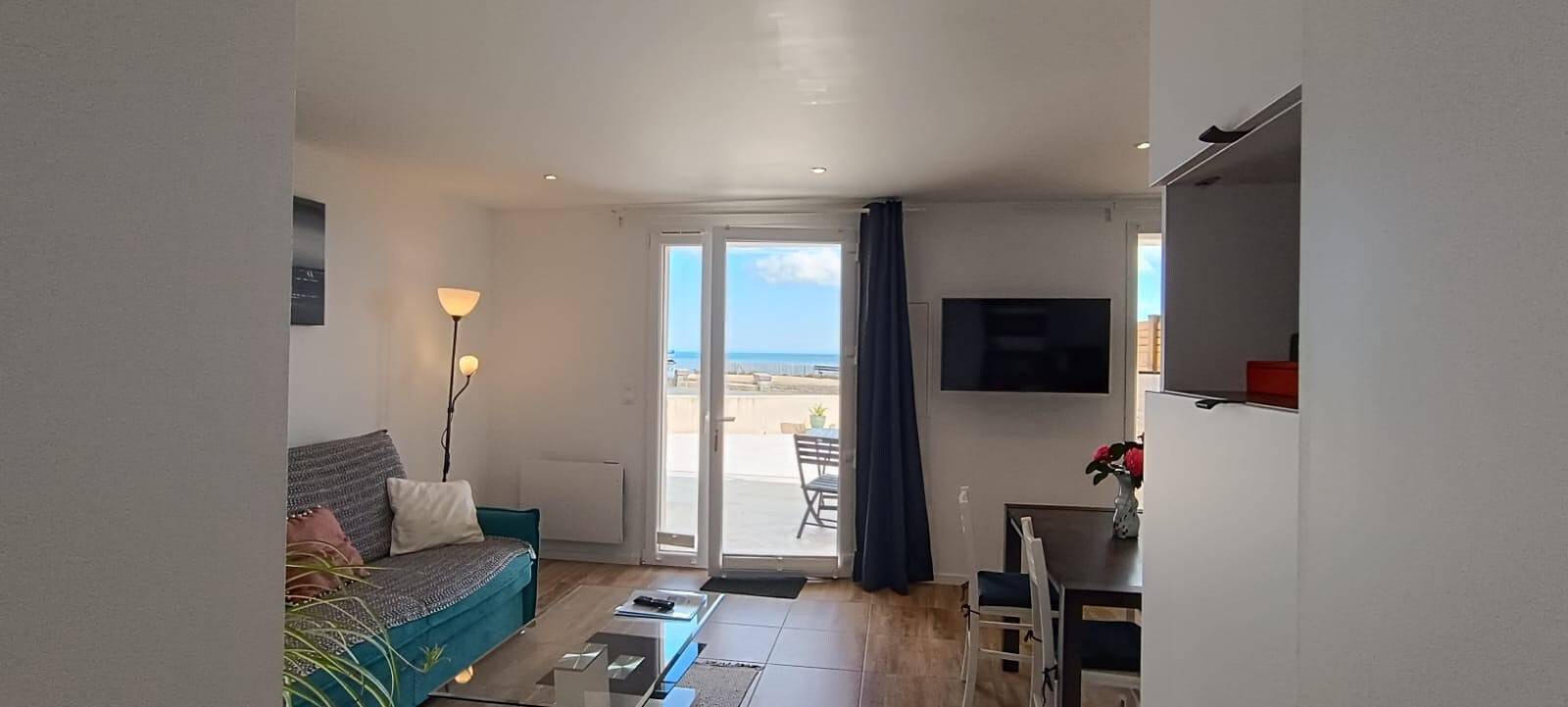 Appartement entier, Appartement Au Point De Vue 'Gîte Île Grande' avec vue mer, terrasse privée et Wi-Fi in Perros-Guirec, Côte de Granit Rose