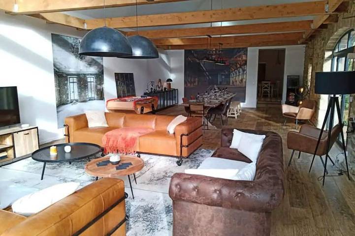 Domaine Peulven – Maison 22 pers., plage à pied, pièce à vivre 80 m², 4 Sdb in Plestin-les-Grèves, Ceinture Dorée