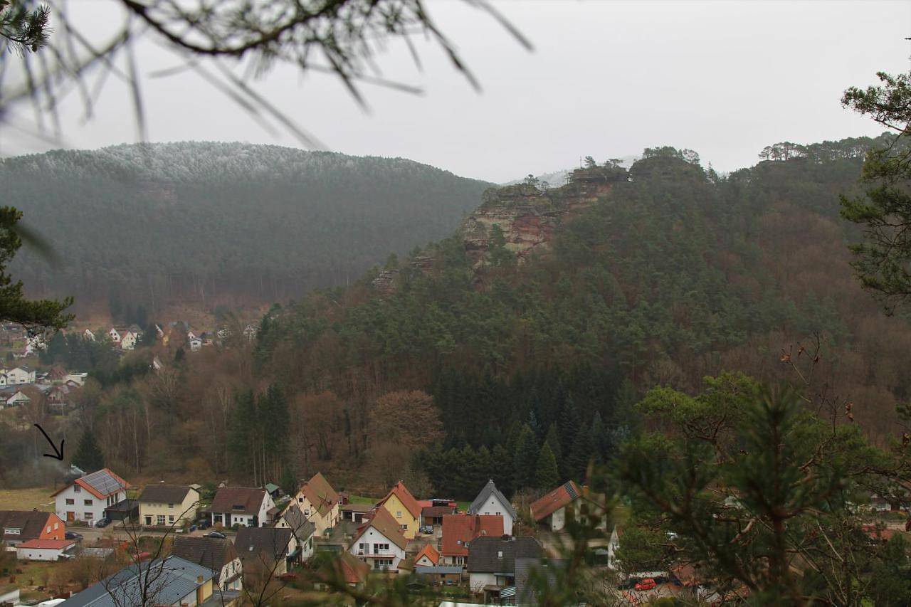 Ganze Wohnung, Apartment with Terrace in Hauenstein, Landkreis Südwestpfalz
