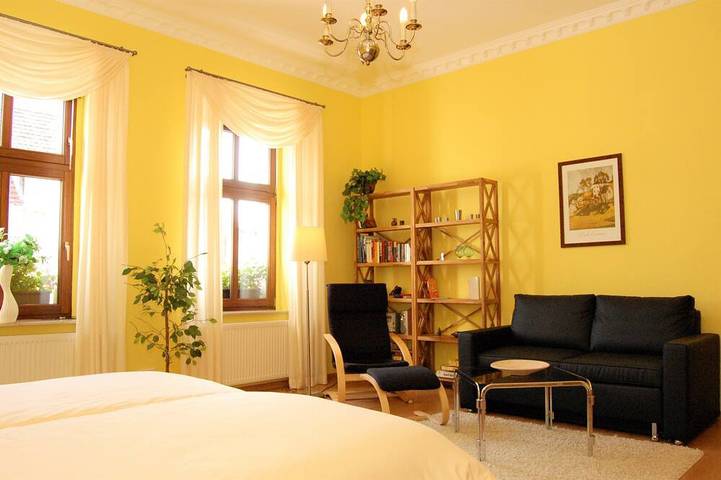 Ferienwohnung für 6 Personen, mit Terrasse und Garten sowie Pool in Caputh - 2