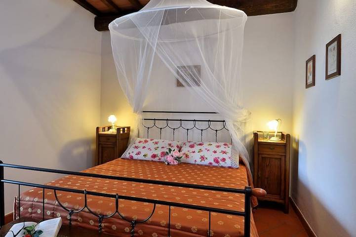 Ferienwohnung für 2 Personen, mit Pool und Terrasse sowie Balkon/Terrasse in Roccalbegna - 3