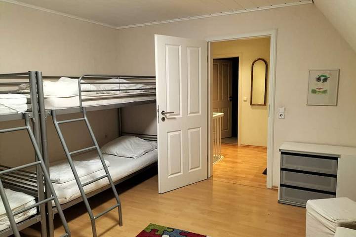 Ferienhaus für 23 Personen, mit Garten und Sauna, mit Haustier in Zetel - 2