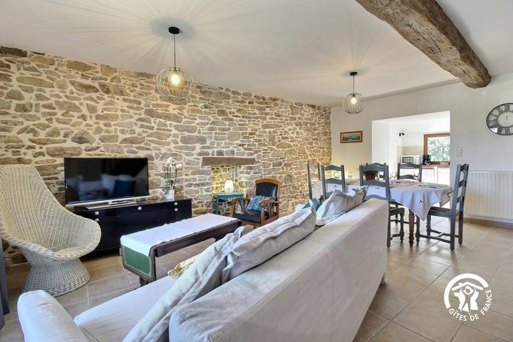 Gîte pour 7 personnes, avec jardin et terrasse à Séné - 4