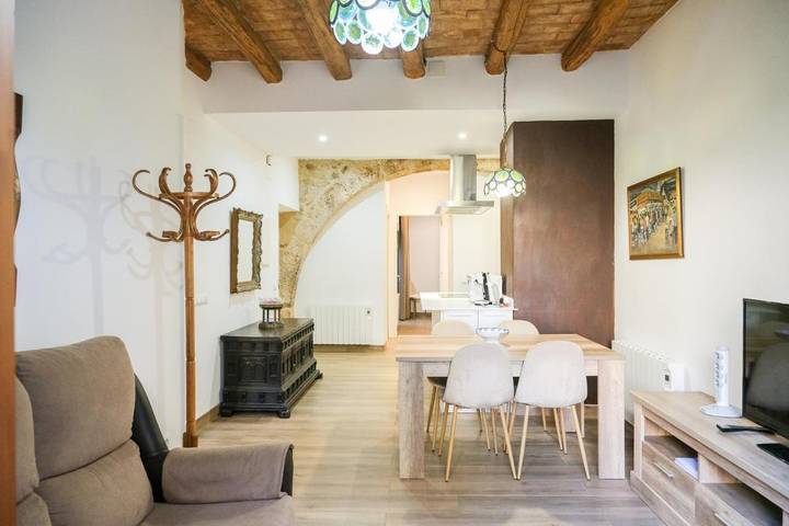Gîte pour 4 personnes, avec balcon à Besalú - 2