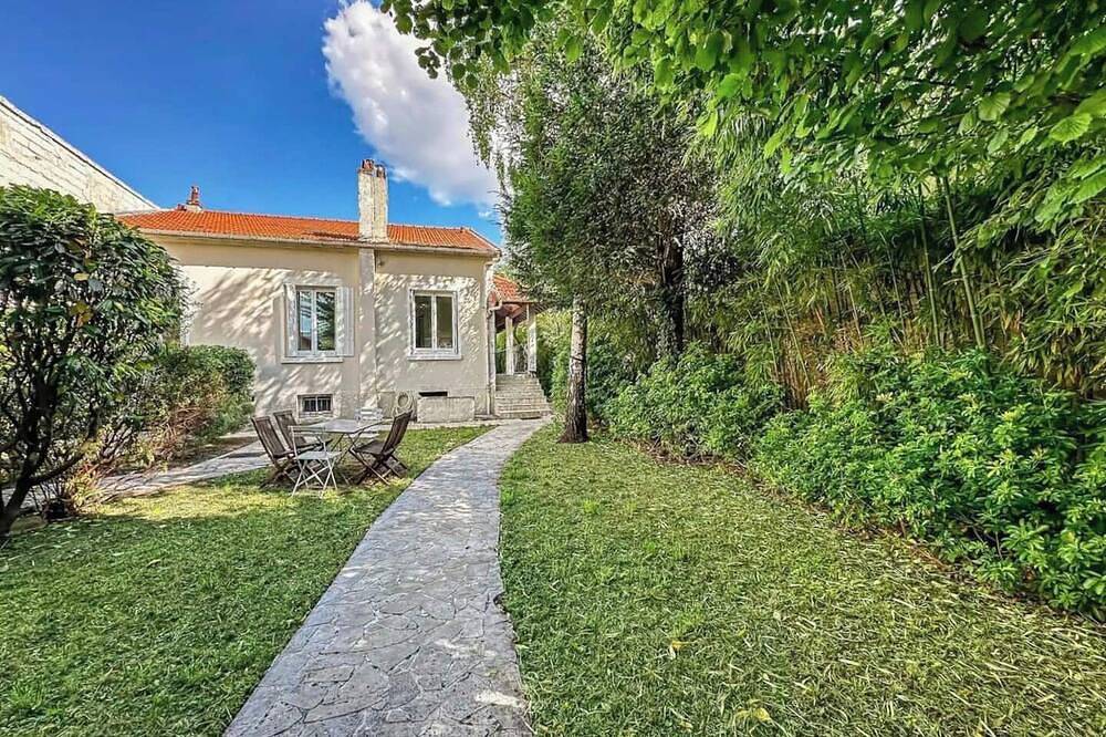 Maison proche Paris/ Stade de France/Zenith/Cdg in Bobigny, Seine-Saint-Denis