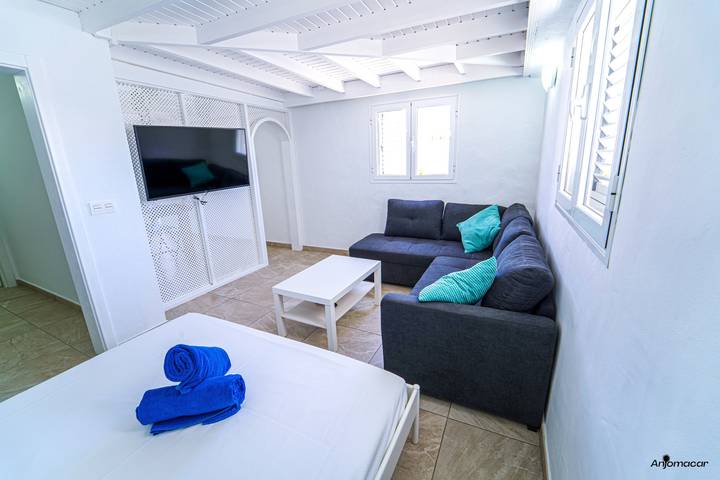 Ganze Ferienwohnung, Gemütliche 1-Zimmer-Wohnung mit Terrasse in Tahiche, Teguise