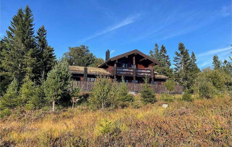 Ferienhaus für 8 Personen, mit Terrasse und Garten sowie Seeblick