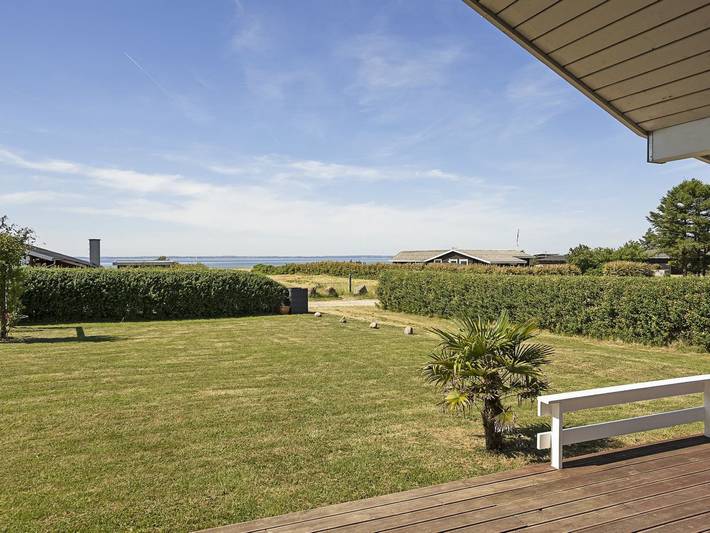 Ferienhaus mit Meerblick für 6 Personen, mit Terrasse und Seeblick sowie Sauna