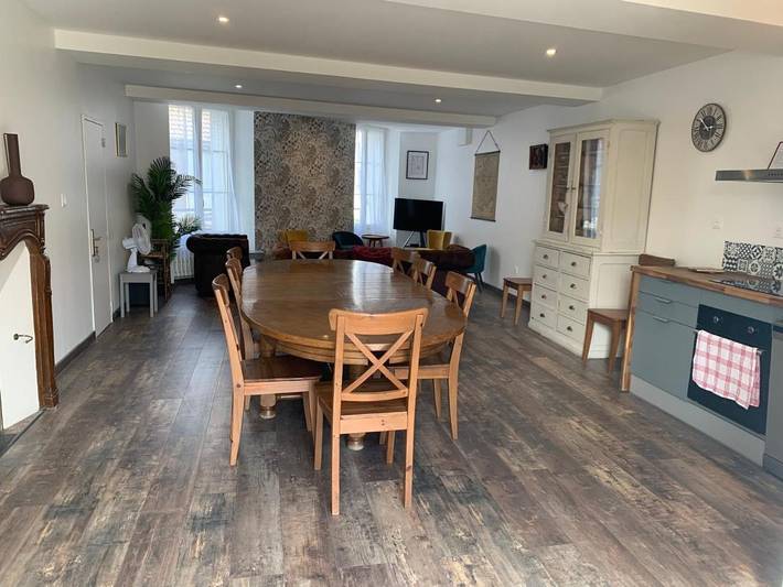 Gîte pour 12 personnes, avec terrasse à Dormans - 2