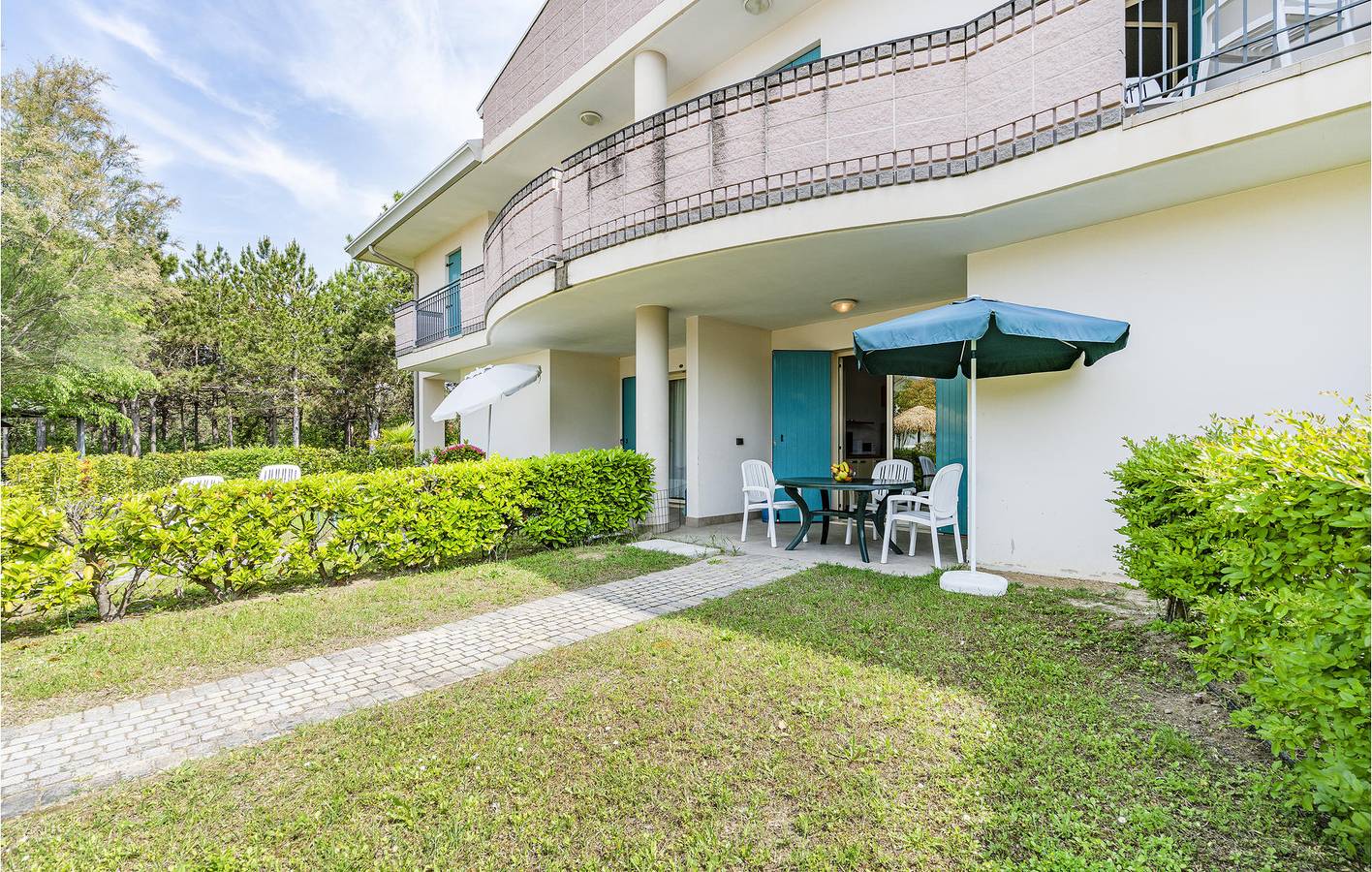 Appartamento intero, Ritiro sulla spiaggia: AC, terrazza, parcheggio e internet in Bibione, Provincia di Venezia