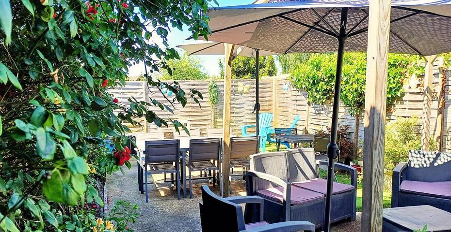 Gîte pour 8 personnes, avec jardin, animaux acceptés dans Gréez-sur-Roc