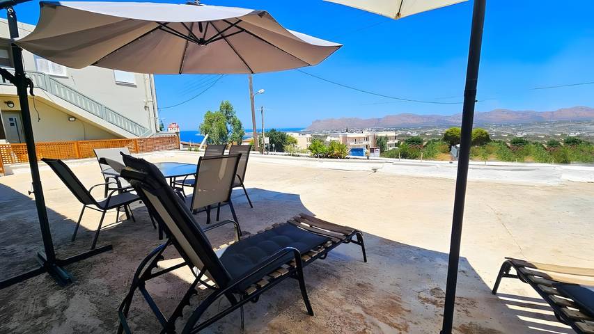 Ferienwohnung für 5 Personen, mit Balkon in Chania
