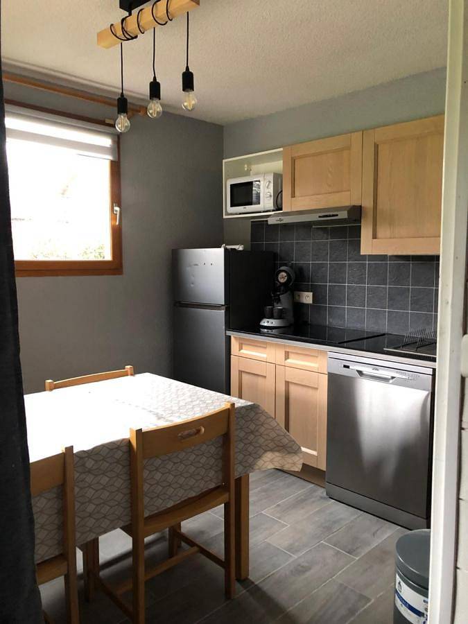 Location de vacances pour 4 personnes, avec jardin ainsi que piscine et bassin pour enfant à Signy-le-Petit - 4