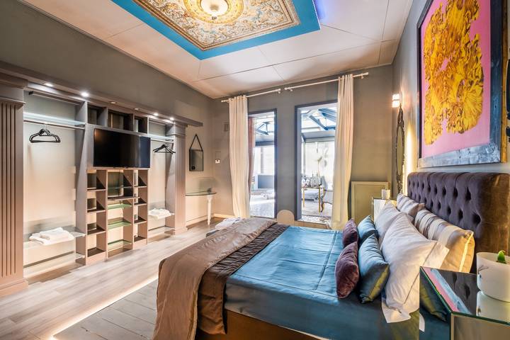 Entire apartment, Apartment 'Maison Boutique At Pietro' with Shared Pool, Wi-Fi and Air Conditioning in San Pietro in Lama, Lecce Province
