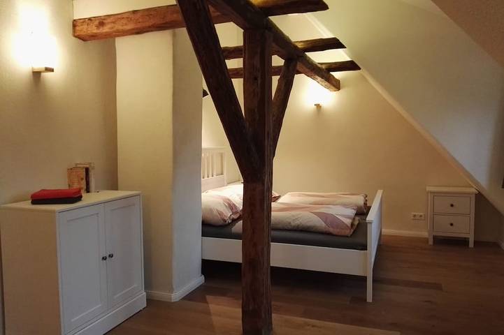 Ganze Wohnung, Dasalte.haus - Ferienwohnung \"Die Oben\" in Göttingen, Niedersachsen