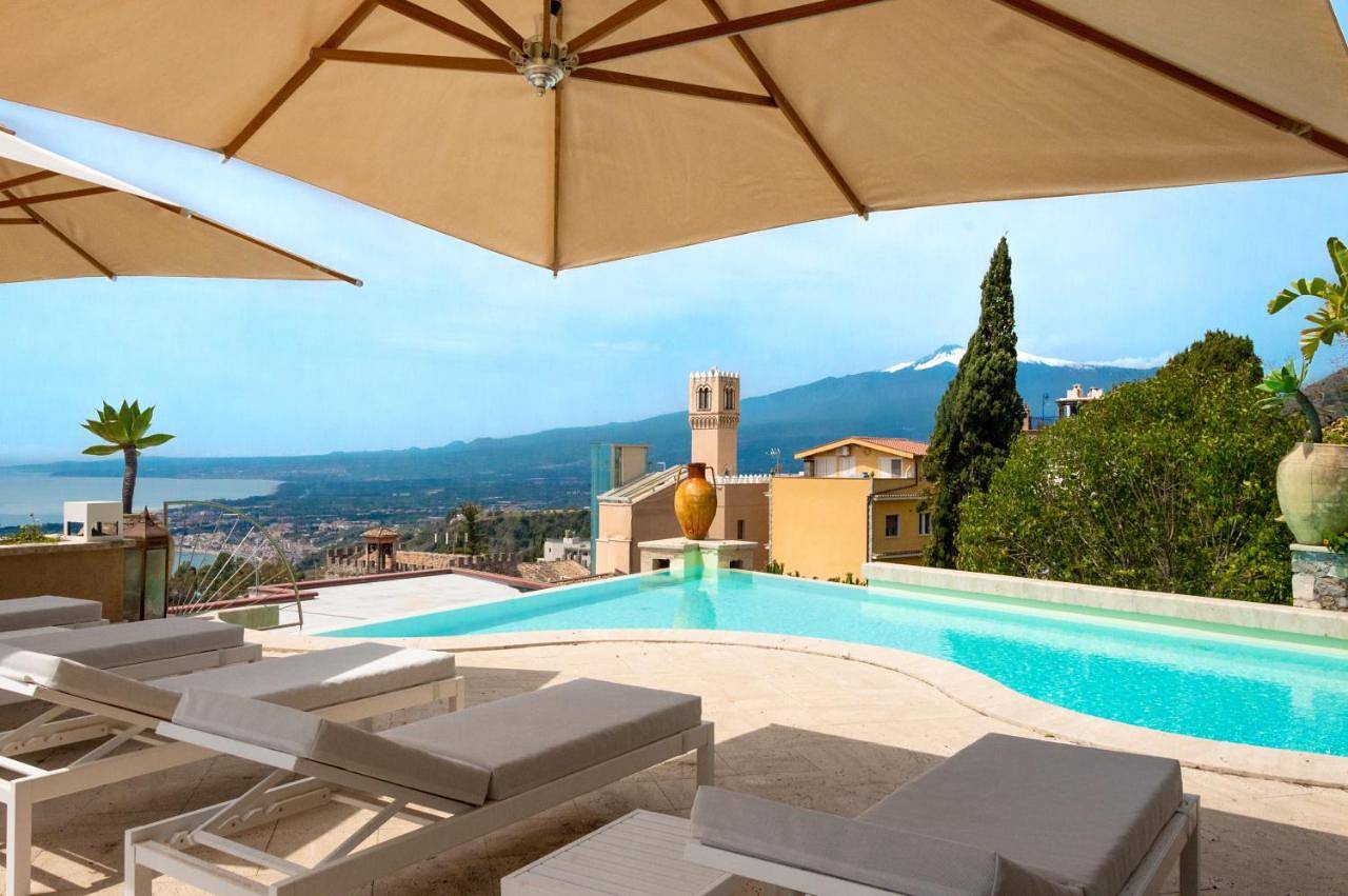Atelier Taormina spacious guesthouse with pool in Taormina, Messina Province