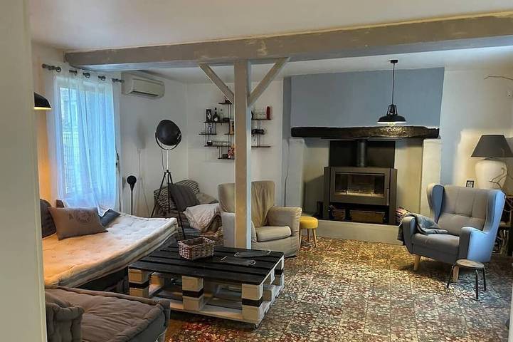 Location de vacances pour 8 personnes, avec jardin à Saint-Martin-aux-Buneaux