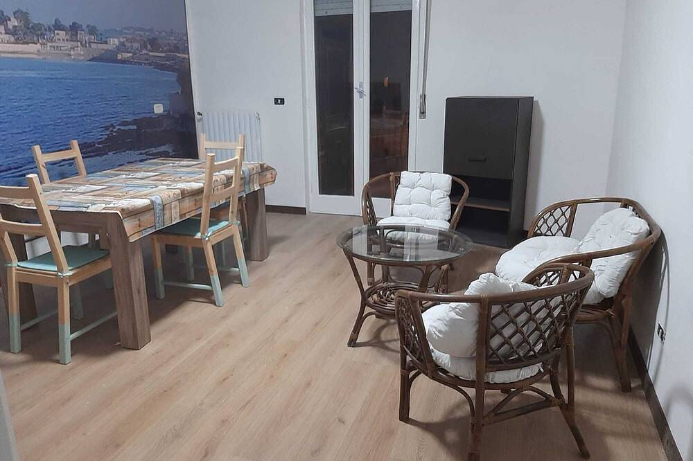 Entire apartment, Entire apartment from Casavito Trani in Trani, Via Francigena