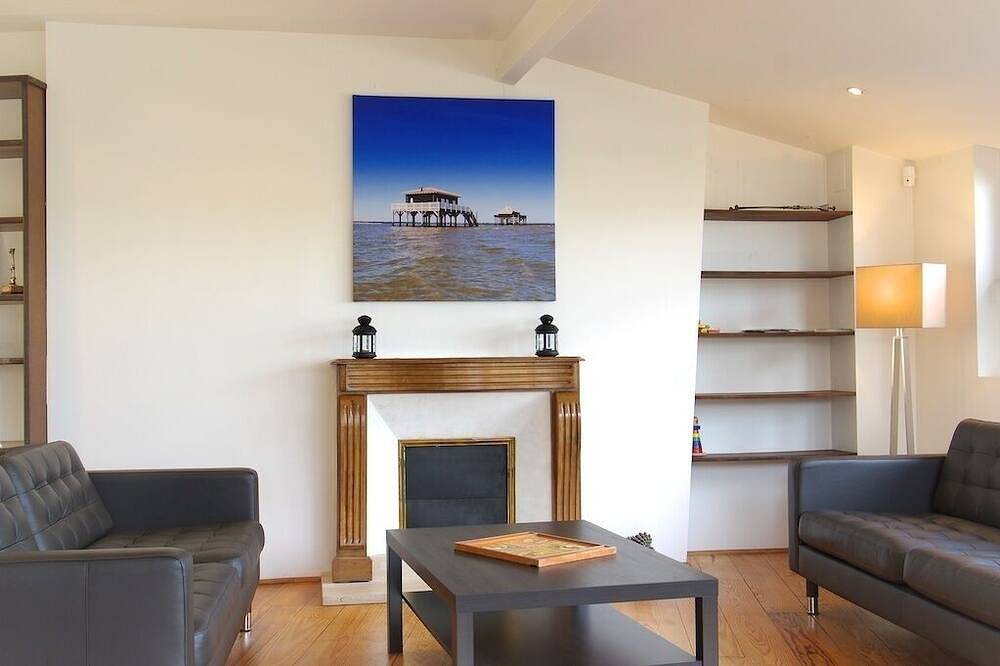 Appartement entier, Château - Vaste appartement 175 m2 avec 4 chambres et terrasse in Bordeaux, Région de Bordeaux