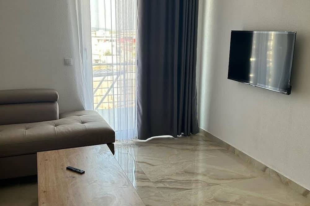 Entire apartment, 1-bedroom apartment with terrace - Apartments Subashi room 101 in Ulcinj, Opština Ulcinj