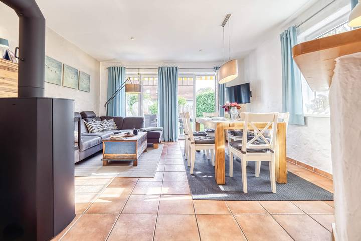 Ferienhaus für 6 Personen, mit Terrasse und Sauna sowie Garten in Prerow