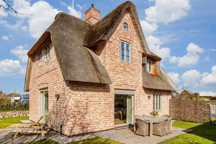 Ferienhaus Sylt 44- Lifestyle unter Reet in Wenningstedt, Sylt