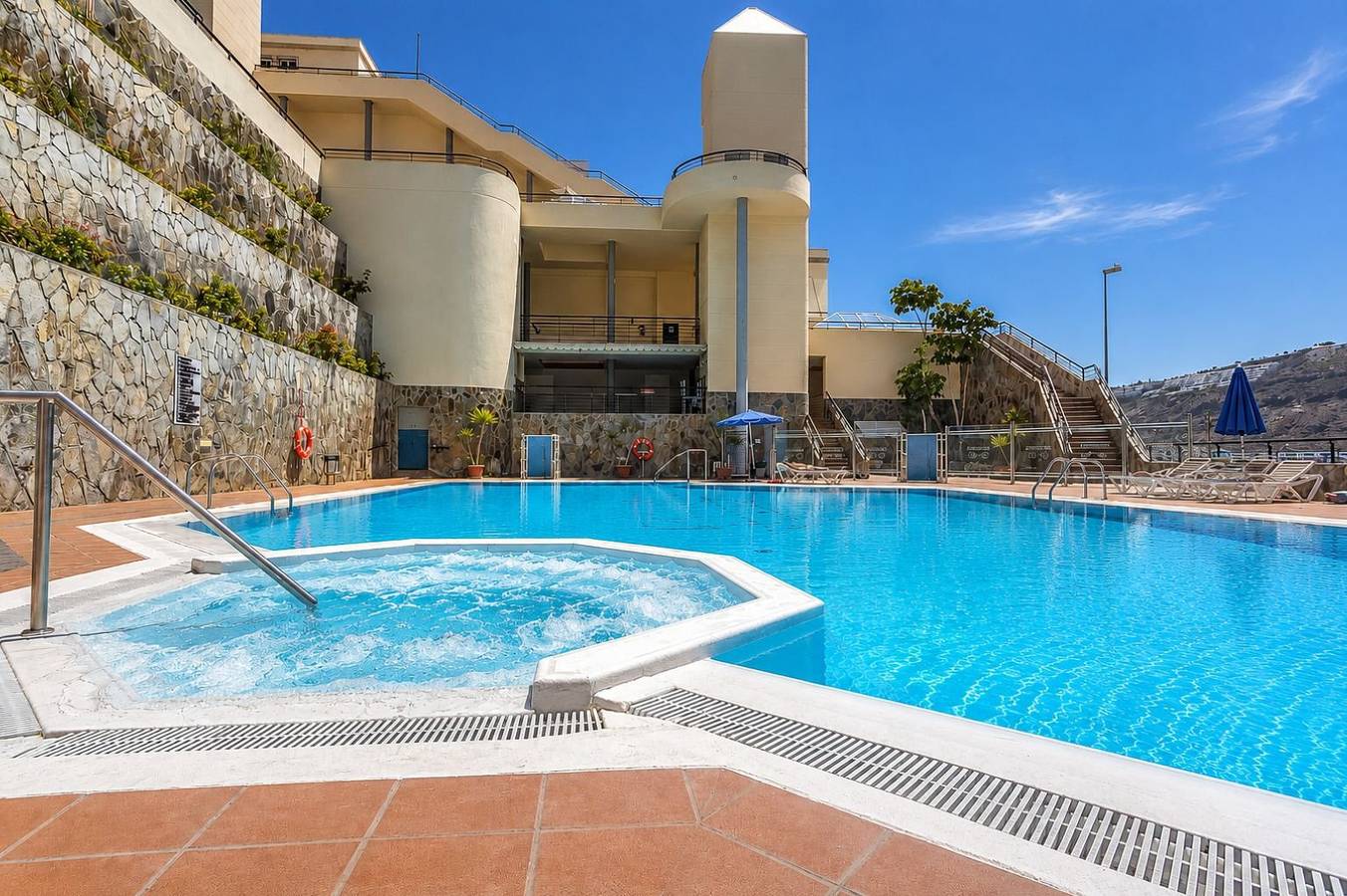 Entire apartment, Guestready - Puerto Rico Bungalow with Pool in Puerto Rico (Gran Canaria), Mogán