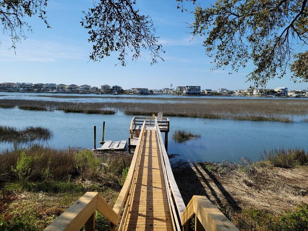 Waterway House 2 Br / 1 Ba Schlafmöglichkeiten für 6 Haustiere Wifi-Bettwäsche neu renoviert in Brunswick County