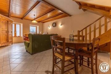 Location De Vacances pour 5 Personnes dans Murol, Région de Besse-et-Saint-Anastaise, Photo 4