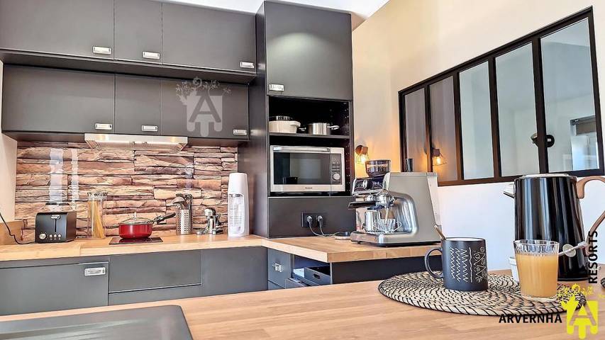 Location de vacances pour 2 personnes à Saint-Genès-Champanelle - 2