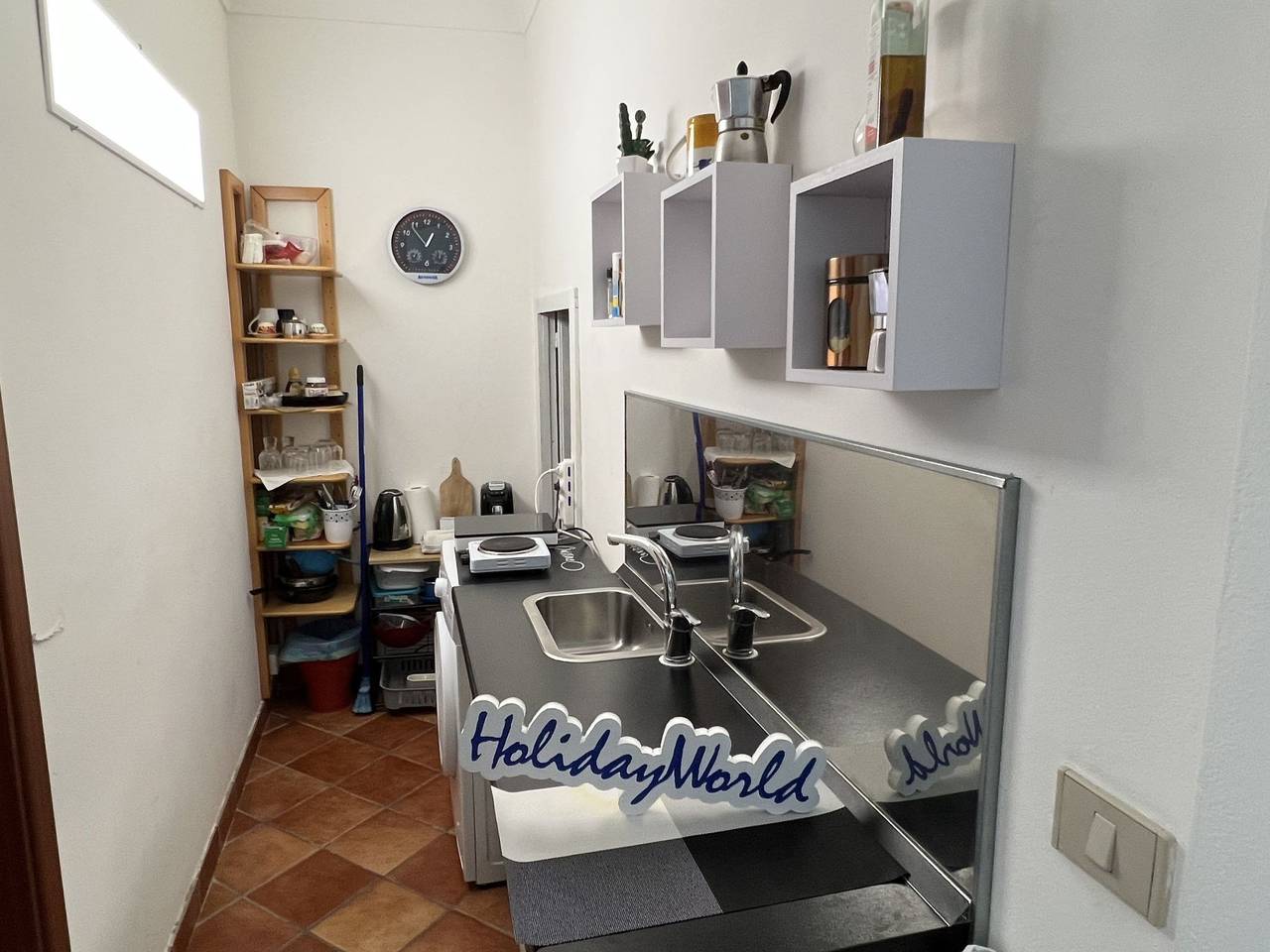 Appartement entier, Wohnung 'The Book' mit Balkon in Caltagirone, Province de Catania