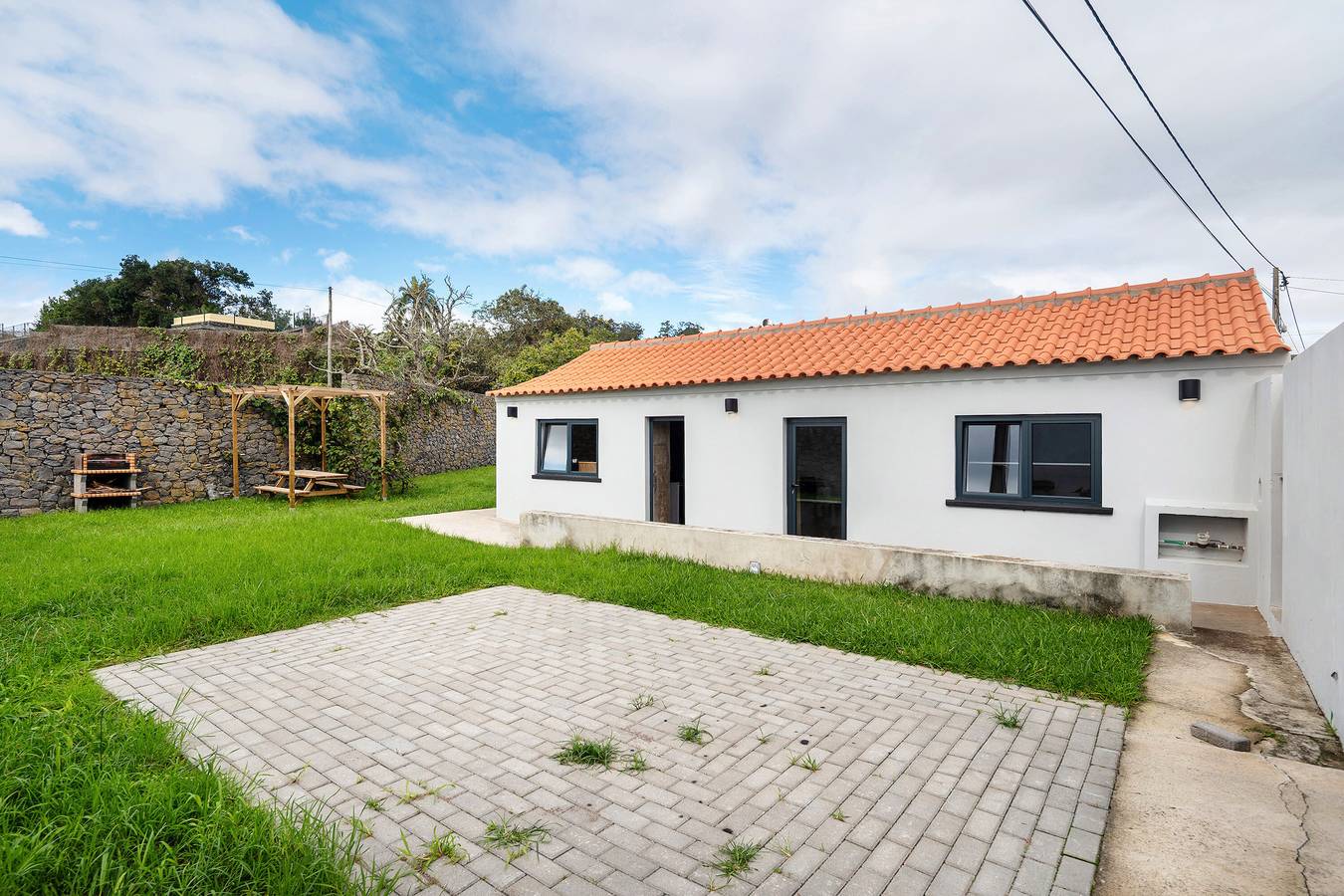 Casa de vacaciones 'Das Almas' con vistas a la montaña, Wi-Fi y aire acondicionado in Angra do Heroísmo, Terceira (Azores)