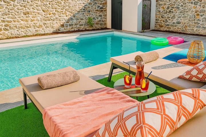 Gîte pour 6 personnes, avec Terrasse et Jardin ainsi que Piscine et Sauna à Candillargues