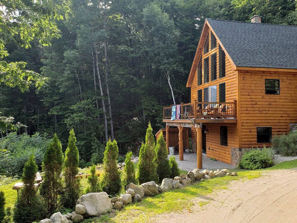 Das Artist's Cabin Retreat im Powder Ridge mit Blick auf das Sunday River Resort in Newry, Sunday River