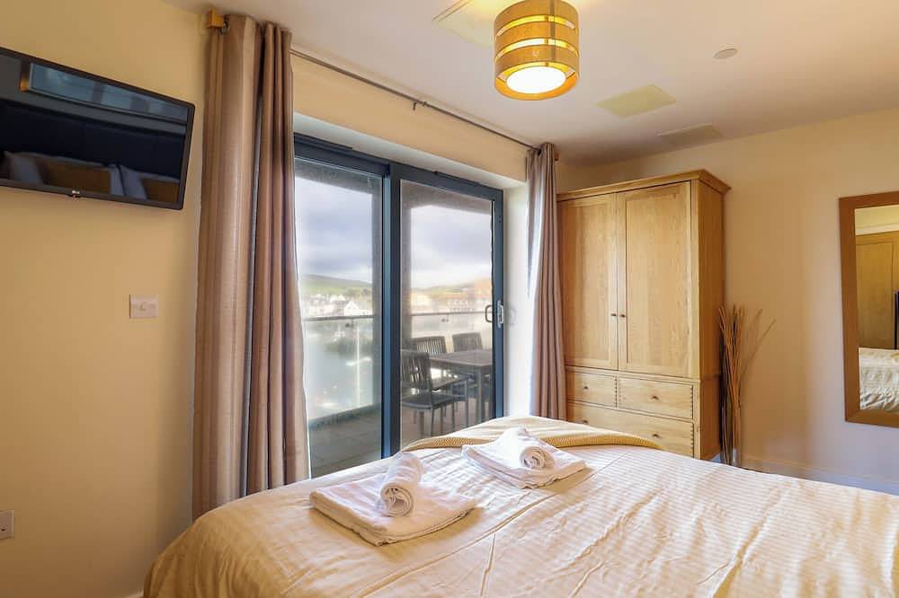 Venezuela, family friendly, country holiday cottage in West Bay in West Bay, Dorset
