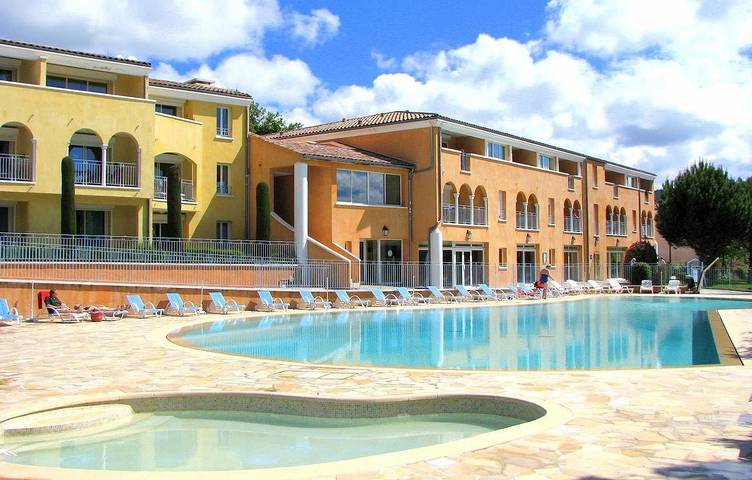 Studio entier, Studio pour 2 personnes avec balcon in Gréoux-les-Bains, Alpes-de-Haute-Provence