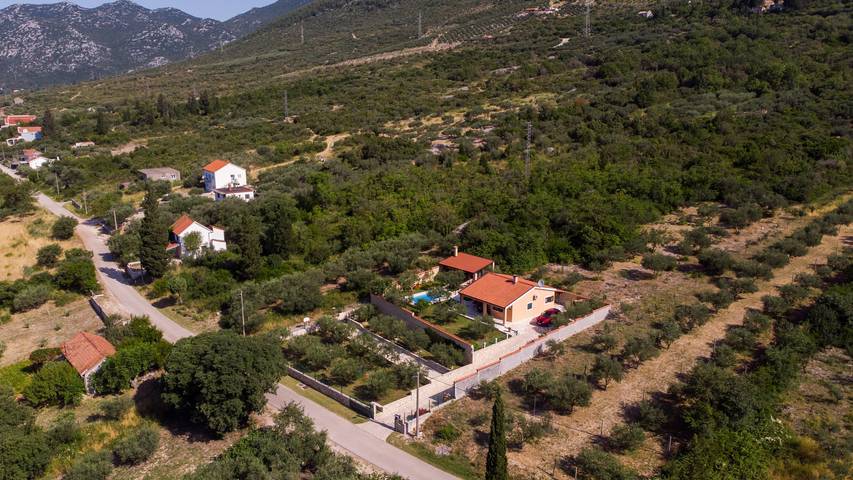 Villa Marija Desne by Villas Guide in Dubrovnik-Neretva