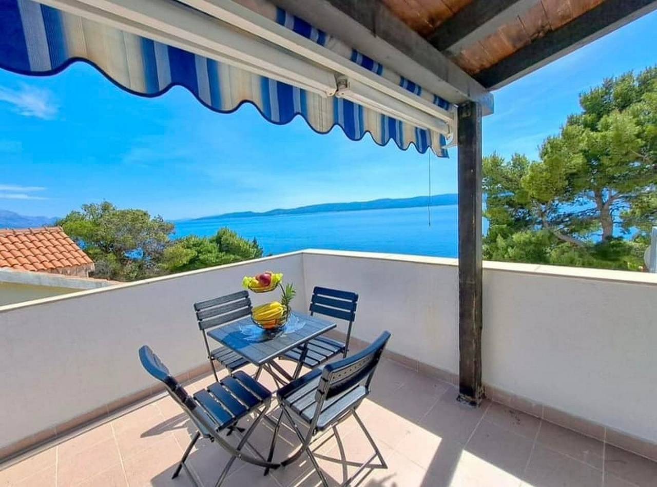 Cały apartament, Jednopokojowy apartament z tarasem i widokiem na morze Medici, Omis -c in Mimice, Omiš-Riviera
