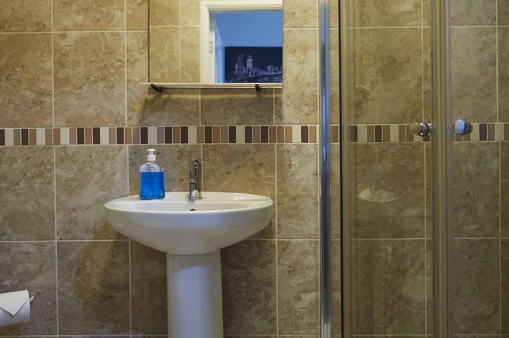 Entire apartment, Hayy Stylish Studio Blackhouse in Huddersfield, West Yorkshire
