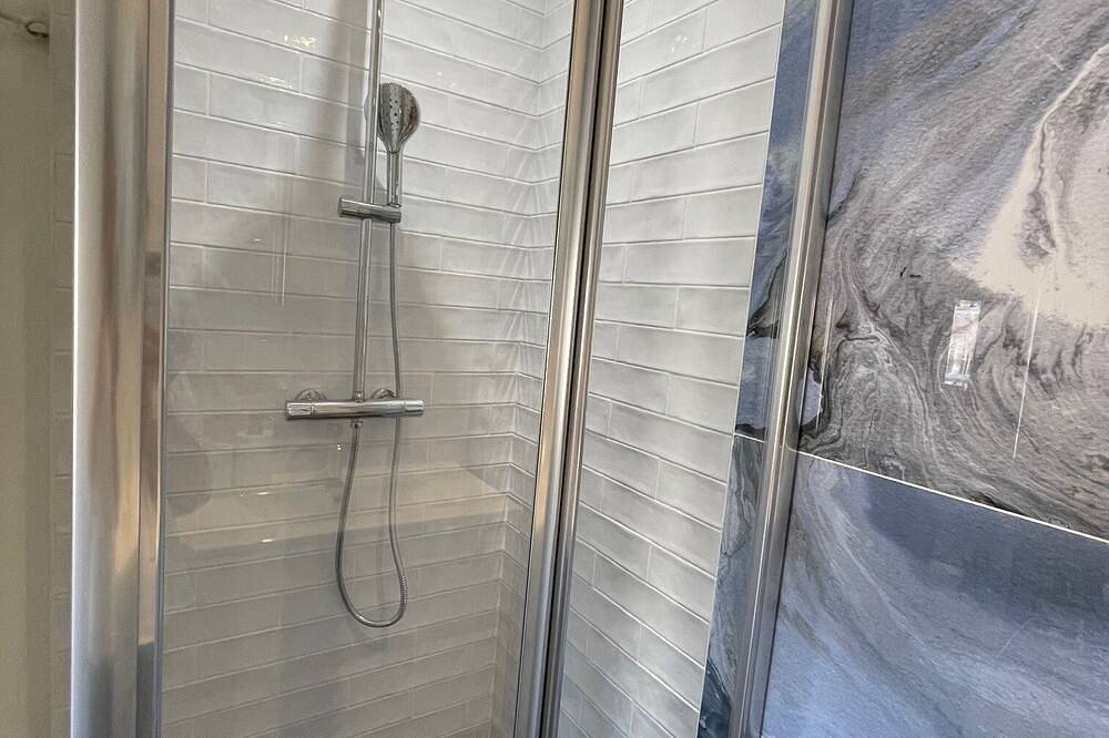 Apartamento entero, The studio with its large, unoverlooked terrace, in a quiet location with private parking in Saint-Estève, Region de Perpignan