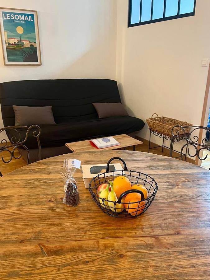 Gîte pour 2 personnes, avec jardin ainsi que piscine et vue, animaux acceptés à Argeliers - 4