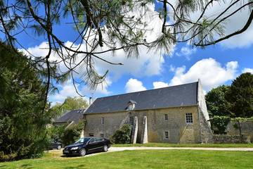 Gîte pour 2 personnes, avec sauna ainsi que piscine et jardin à Lantheuil