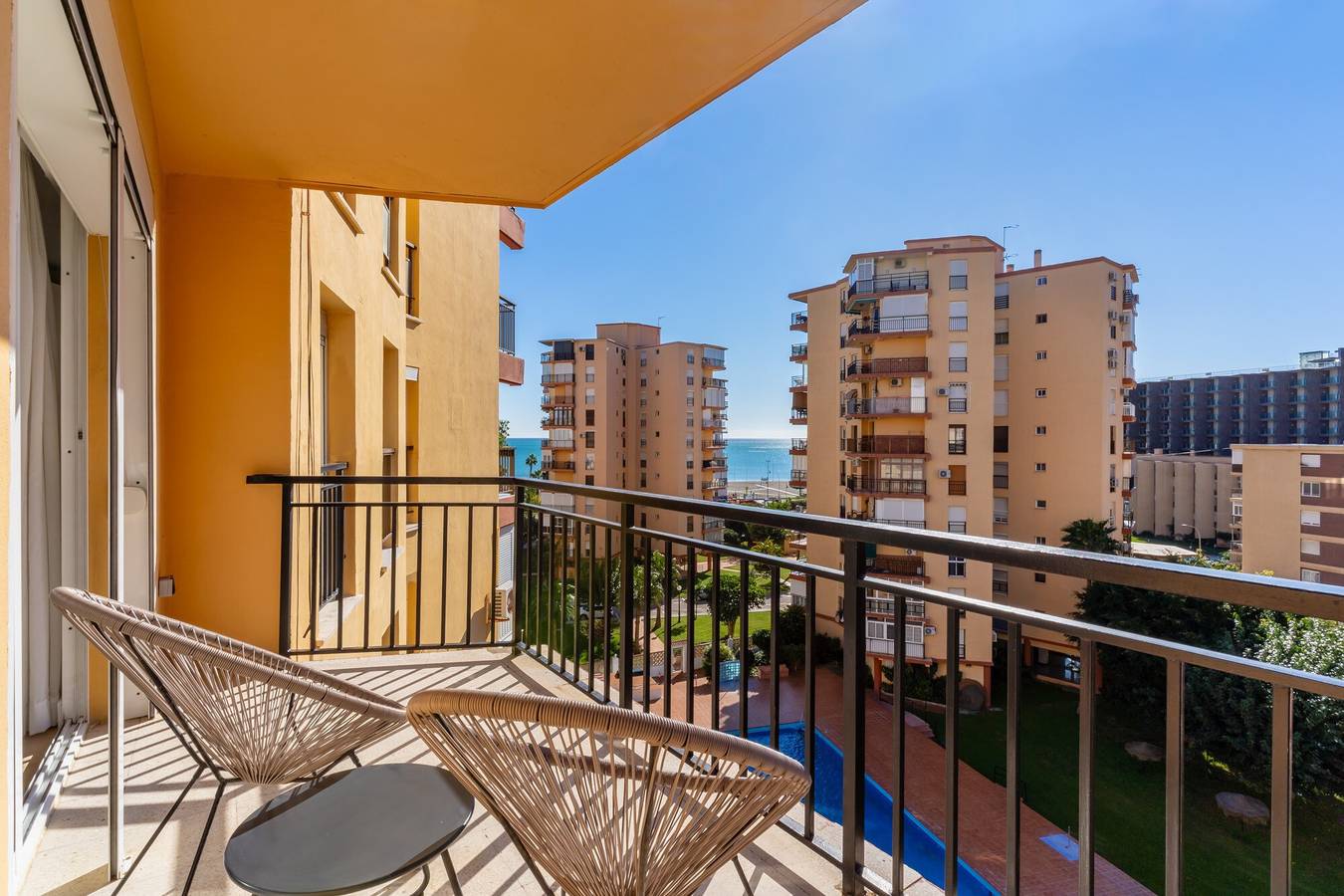 Apartamento inteiro, Apartamento 'Playamar - Torremolinos' com Vista Mar, Wi-Fi e Ar Condicionado in Playa Los Álamos, Torremolinos