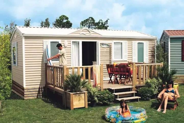 Camping pour 6 personnes à Hourtin