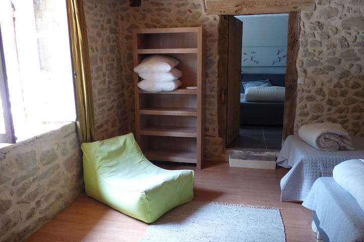 Gîte pour 9 personnes, avec terrasse et jardin à Meilhan-sur-Garonne - 4